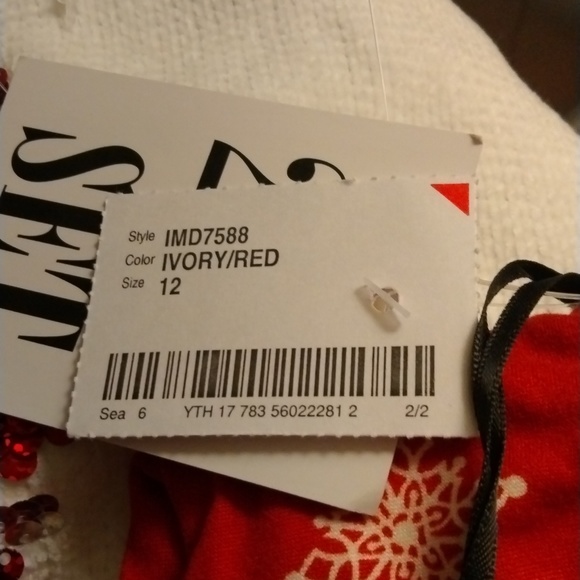 Two piece snow flake sweater and pant set size girls twelve. Beautiful vibrant. - Picture 7 of 7